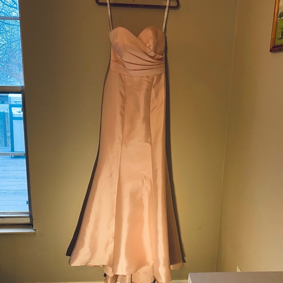 NWT STRUCTURED MIKADO STRAPLESS LONG BRIDESMAID DR - Picture 5 of 7